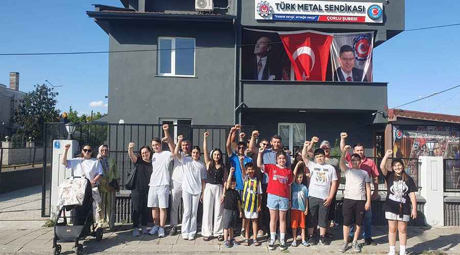 ÇOCUKLARIMIZI 23. METAL ÇOCUK KURULTAYINA UĞURLADIK