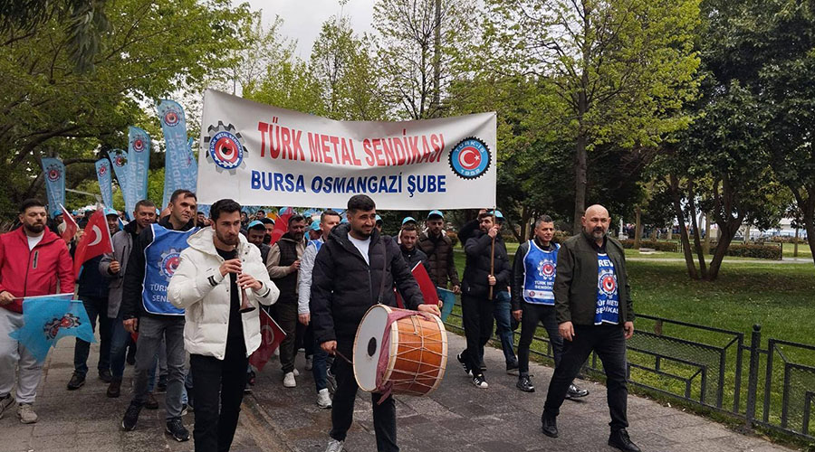 1 MAYIS EMEK VE DAYANIŞMA GÜNÜ'NÜ İSTANBUL'DA KUTLADIK