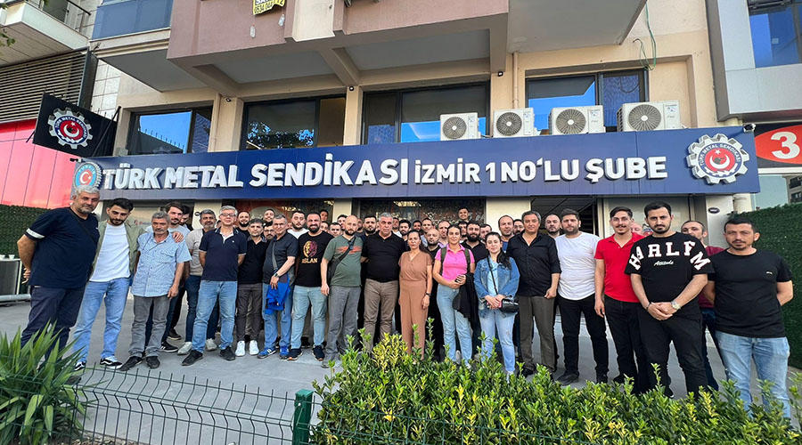 ÜYELERİMİZDEN ŞUBEMİZE ZİYARET