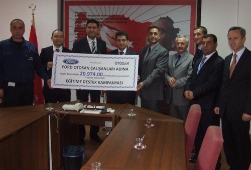 Ford Otomotiv Çalışanlarından Eğitime Katkı