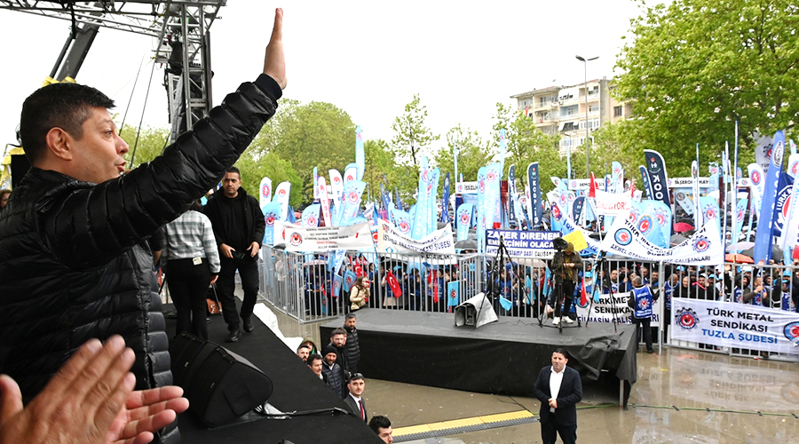 1 MAYIS EMEK VE DAYANIŞMA GÜNÜ’NÜ İSTANBUL’DA KUTLADIK
