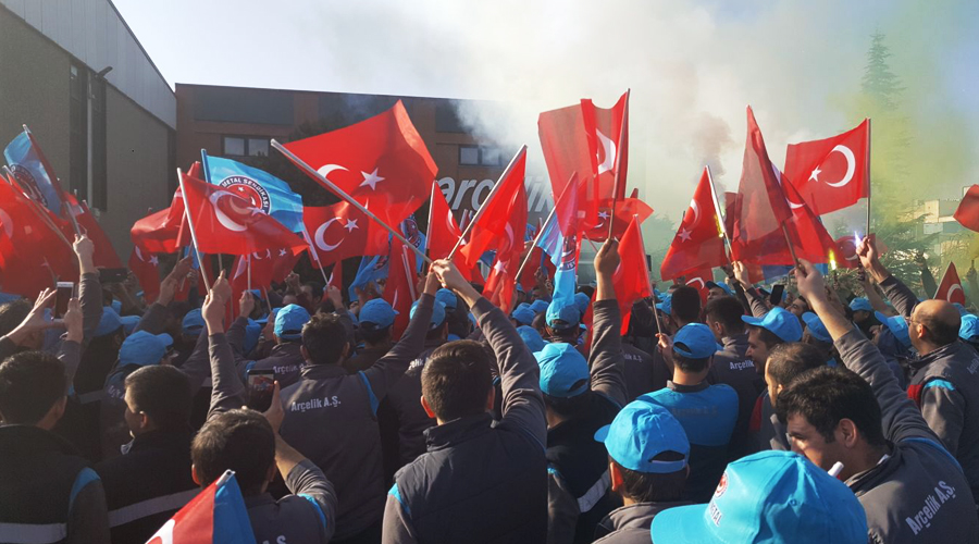 ÜYELERİMİZ ZAFER İLE KAZANILAN ÜCRET ZAMMINDAN MEMNUN